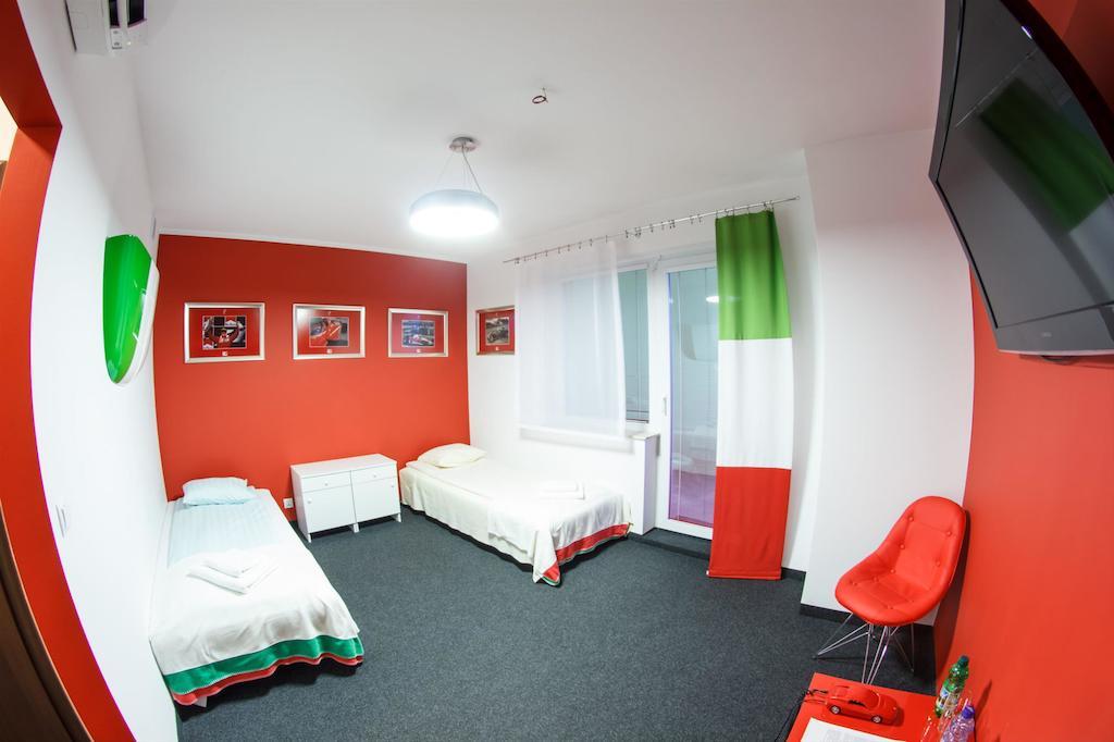 Garagehotel Wloclawek Ruang foto