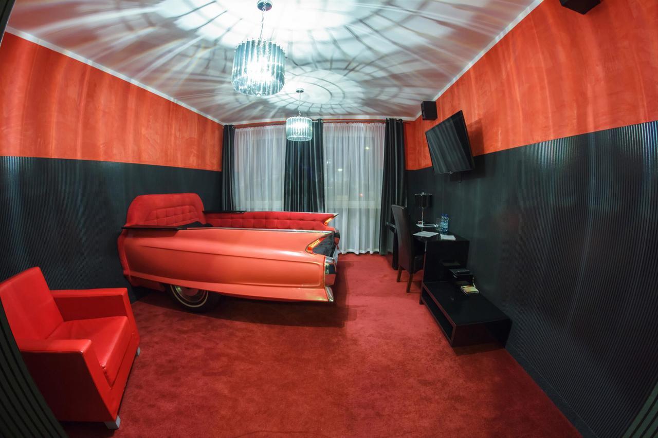 Garagehotel Wloclawek Bagian luar foto