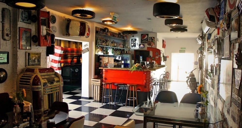 Garagehotel Wloclawek Bagian luar foto