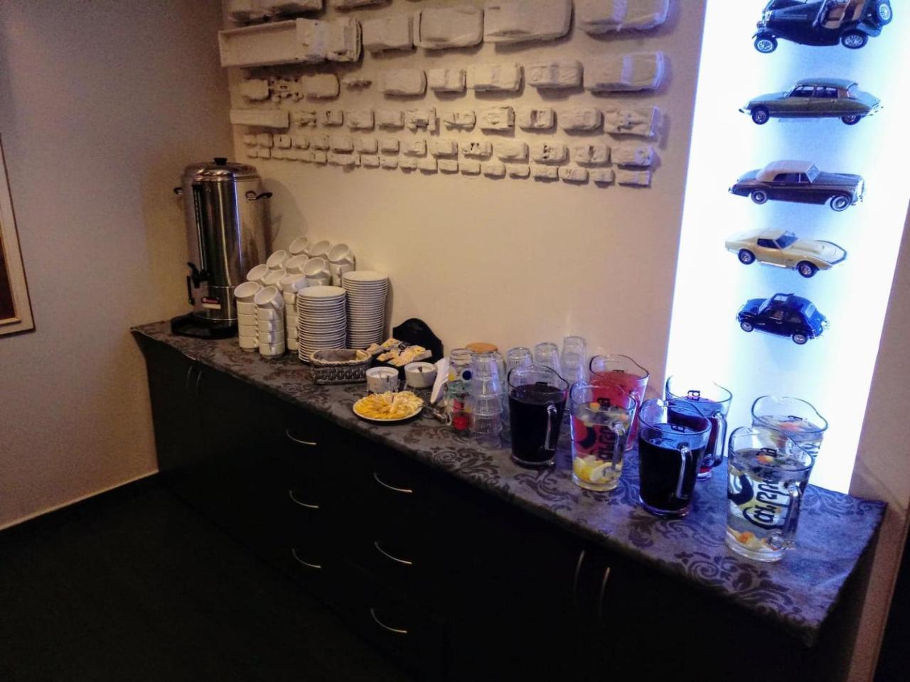 Garagehotel Wloclawek Bagian luar foto